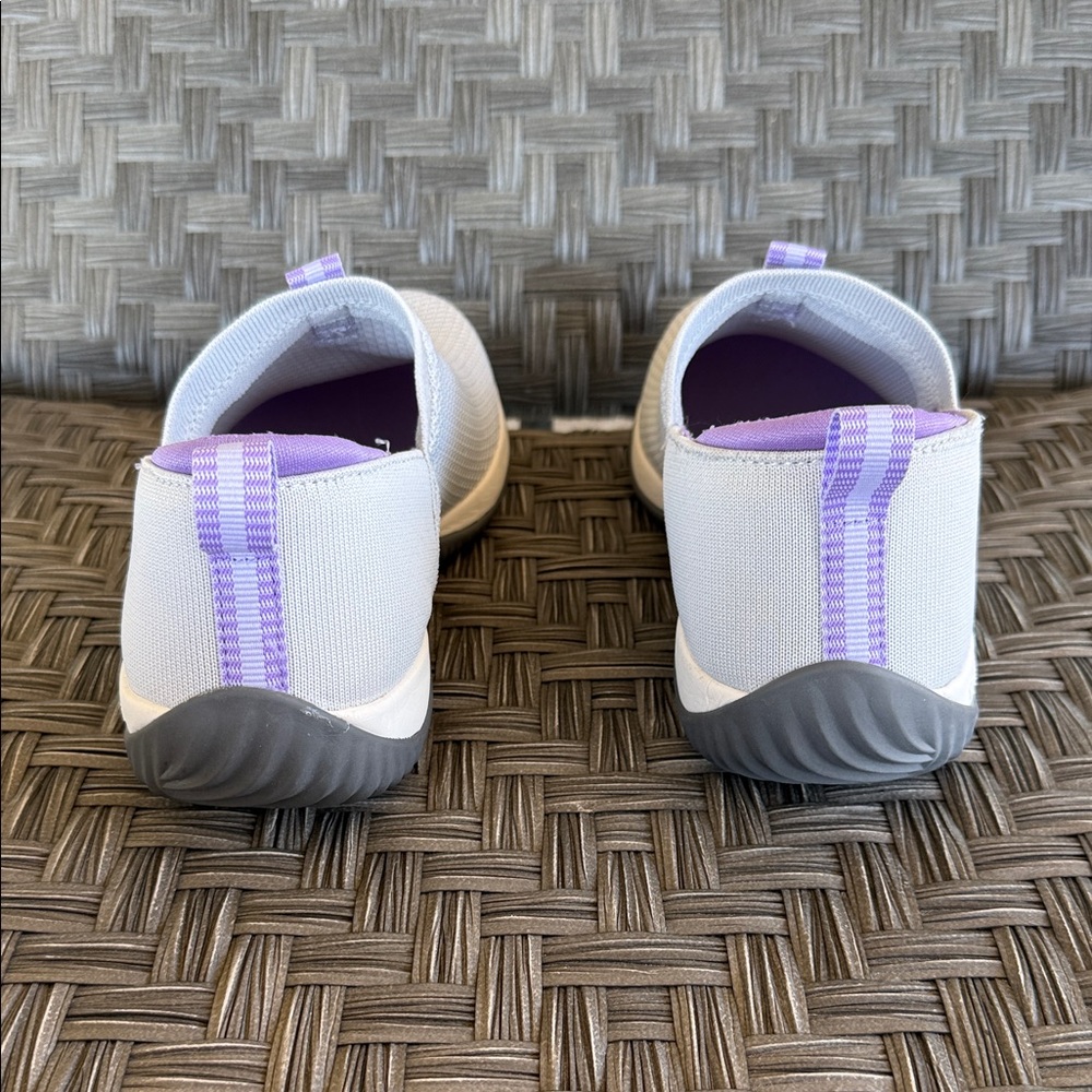 Ryka Women's White and Lavender Slip-On Sneakers 10W New - Picture 2 of 8